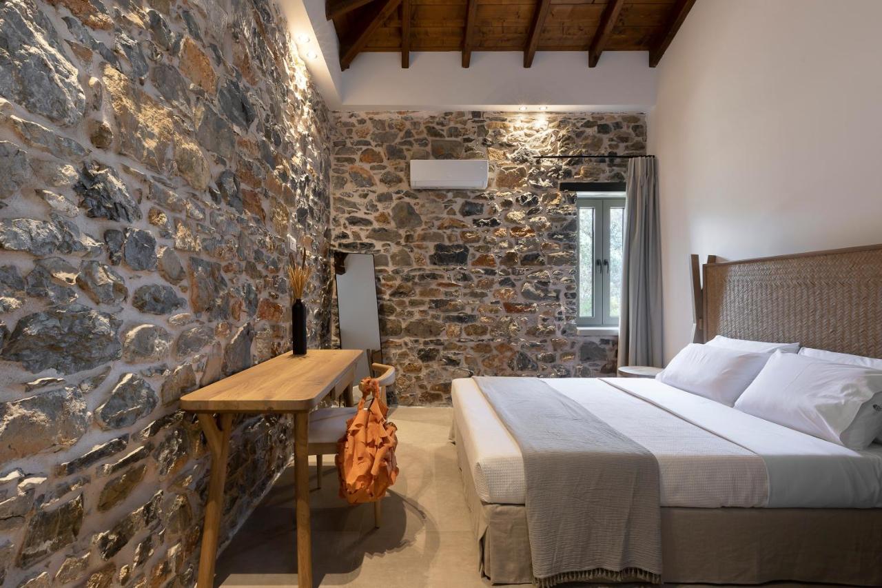 Lichnos Luxury Suites Sourpi Eksteriør billede