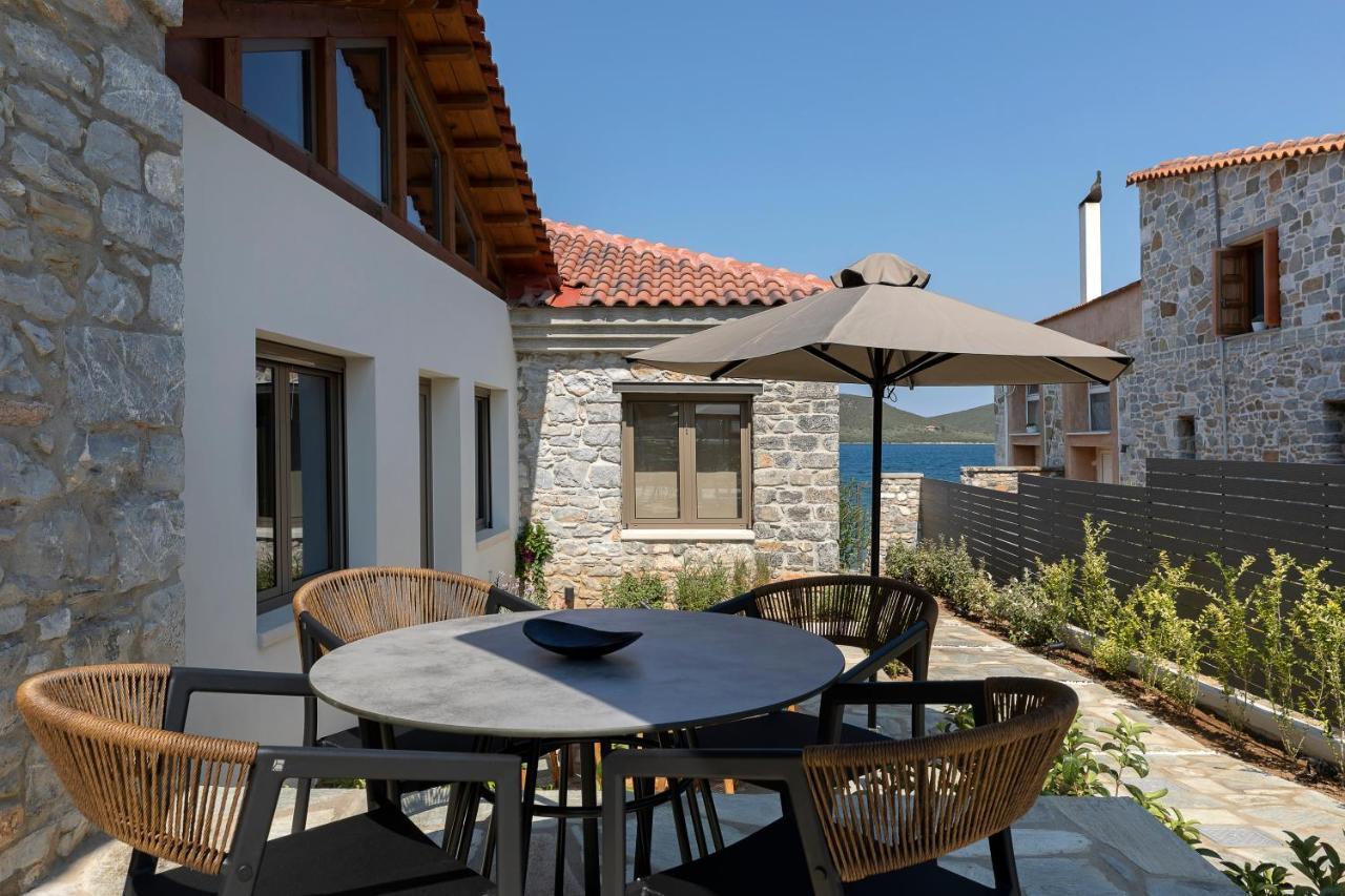 Lichnos Luxury Suites Sourpi Eksteriør billede