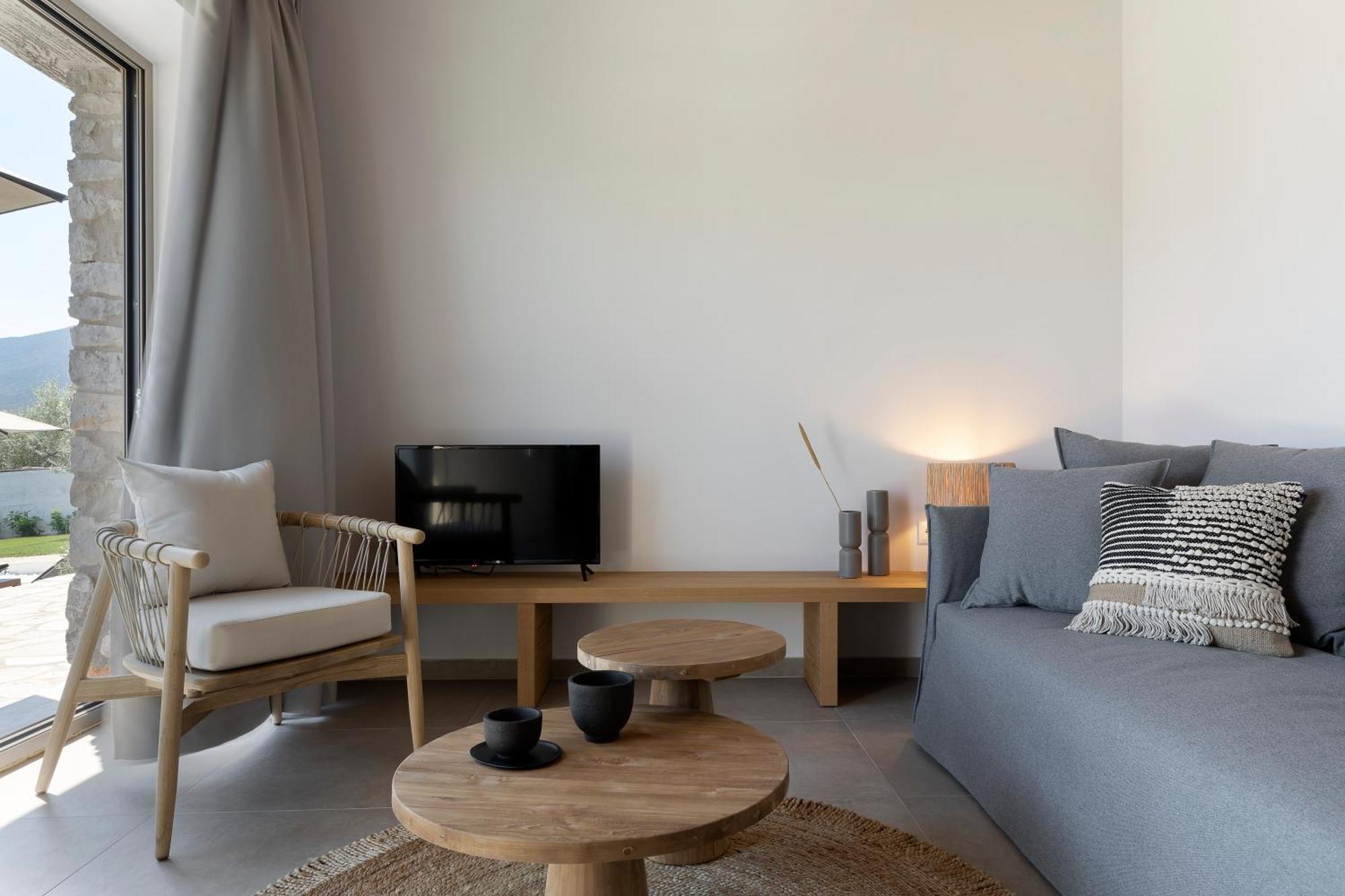 Lichnos Luxury Suites Sourpi Eksteriør billede